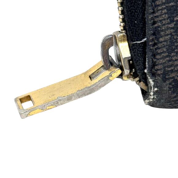 YSL Logo Zipper Wallet - Picture 5 of 16